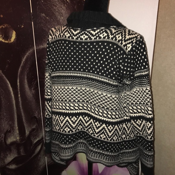 Cardigan - Picture 3 of 3